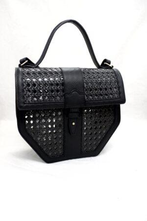 Sac à main en cannage et cuir noir sobre et élégant