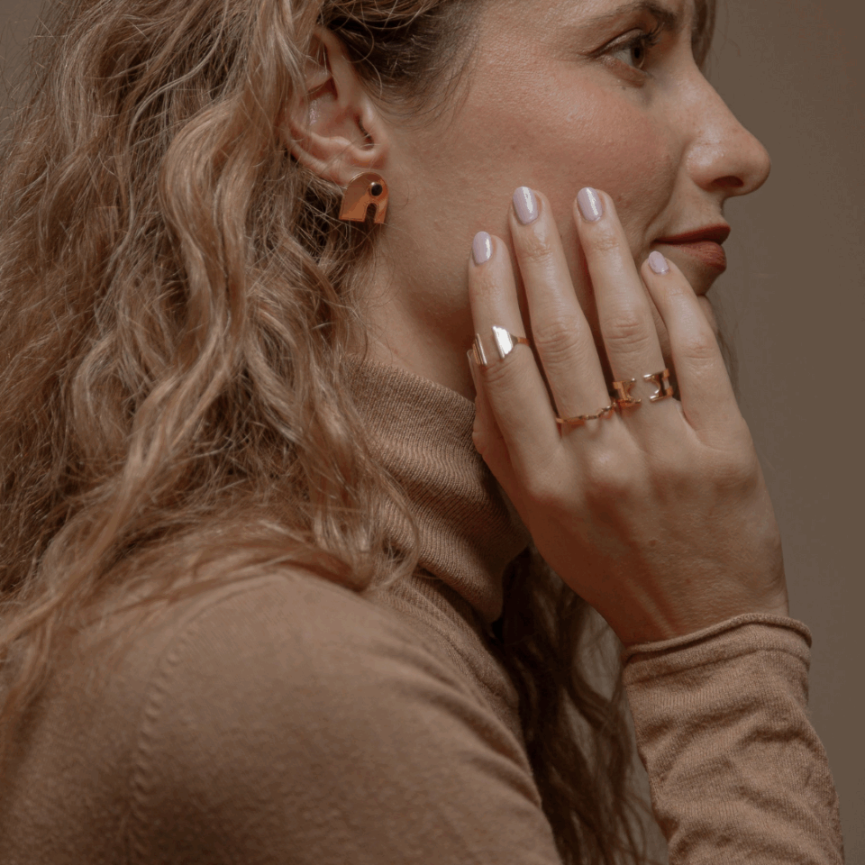 bague argent pyramide égyptienne